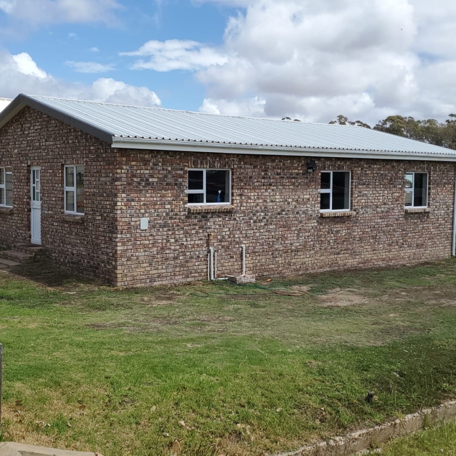 To Let 3 Bedroom Property for Rent in Albertinia Western Cape